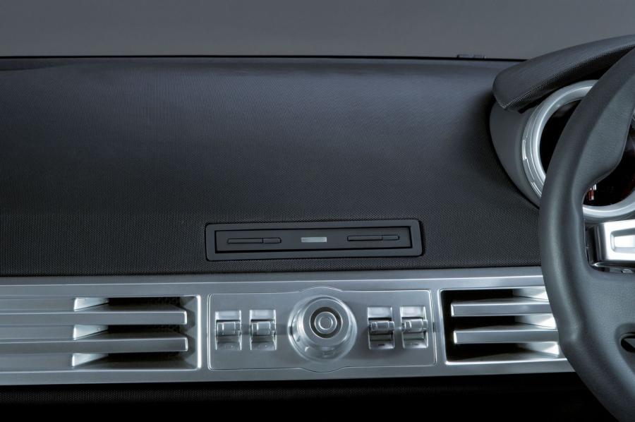  Mitsubishi Concept-X 2005 года  (фото 67 из 75)